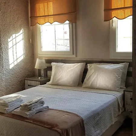 8 Kapi Butık Çeşme
